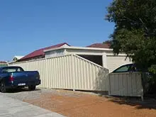 Roofmart 'MasterTruss - Harmony ColourFence' - archival photograph