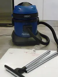 Pacvac 'Hydropro 21 Wet & Dry Vacuum' - archival photograph