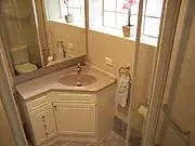 Alinta - Veejay's Bathroom Makeover - archival photograph