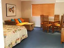 Bunbury Motel & Serviced Appartments - archival photograph